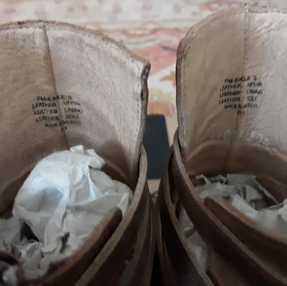 Freebird Eagle Peep Toe Buckle Strap Bootie size 9--FINAL PRICE 👢🤩❣ - Picture 5 of 5